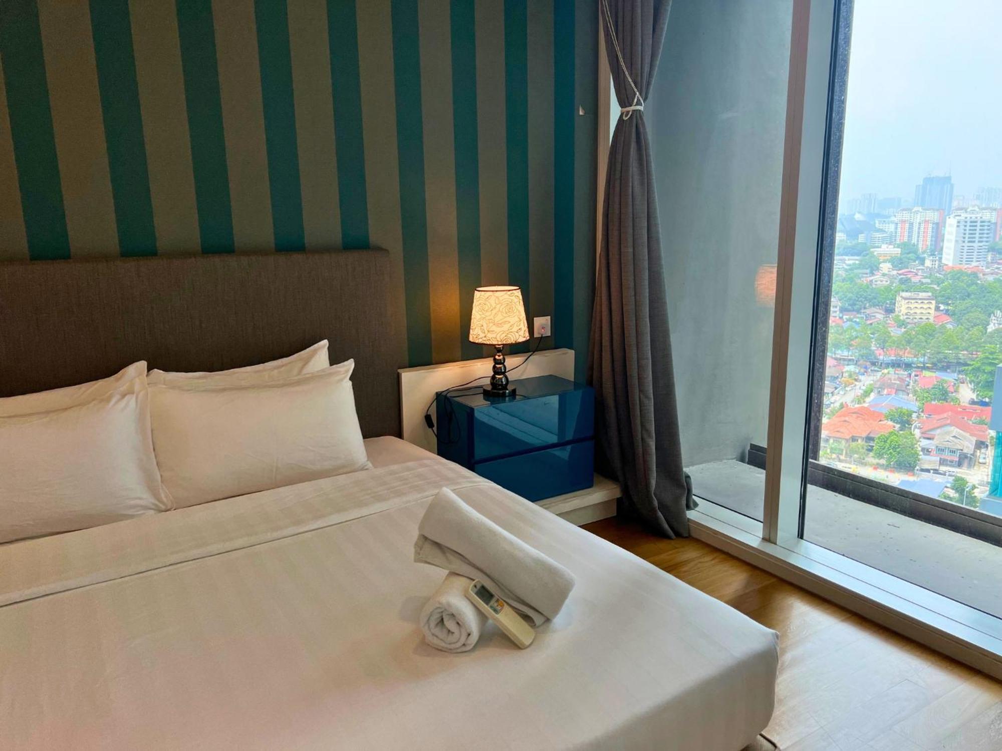Luxe Suites At Platinum Klcc Kuala Lumpur Exterior foto